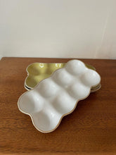 Load image into Gallery viewer, Handmade Ceramic Egg Holder